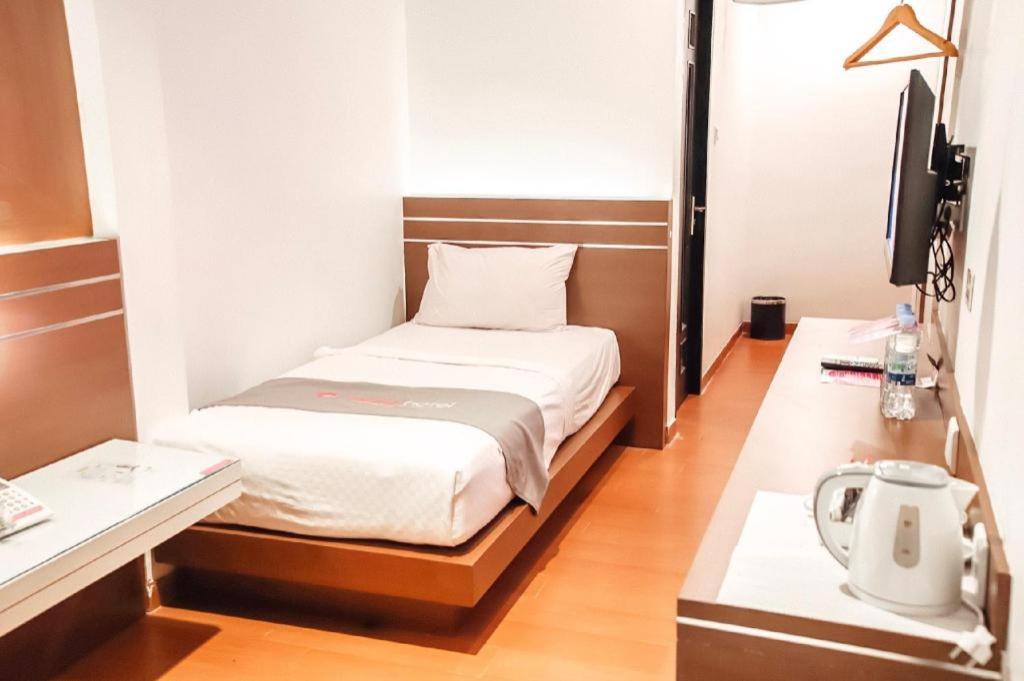 Neotel Hotel City Centre Tanjung Redep Exterior foto