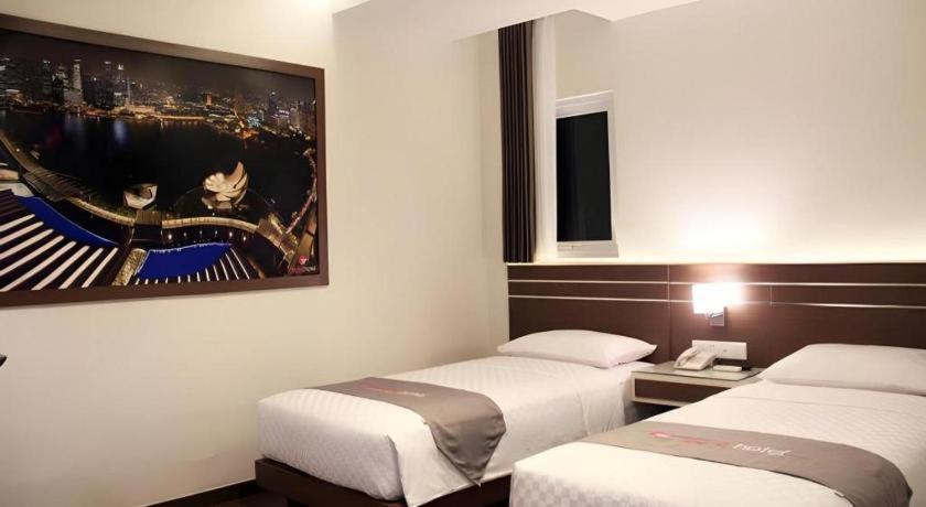 Neotel Hotel City Centre Tanjung Redep Exterior foto