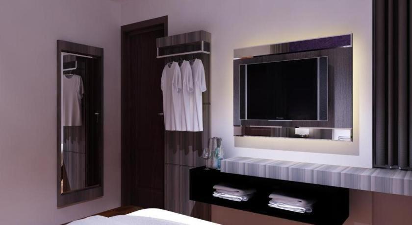 Neotel Hotel City Centre Tanjung Redep Exterior foto