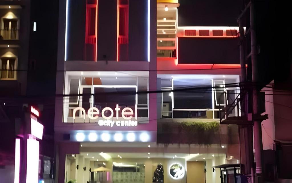 Neotel Hotel City Centre Tanjung Redep Exterior foto