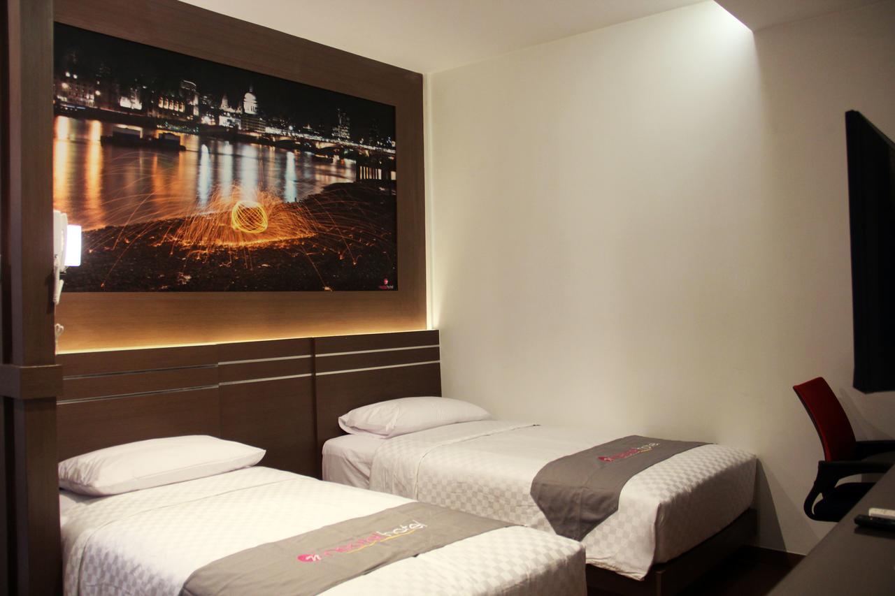 Neotel Hotel City Centre Tanjung Redep Exterior foto